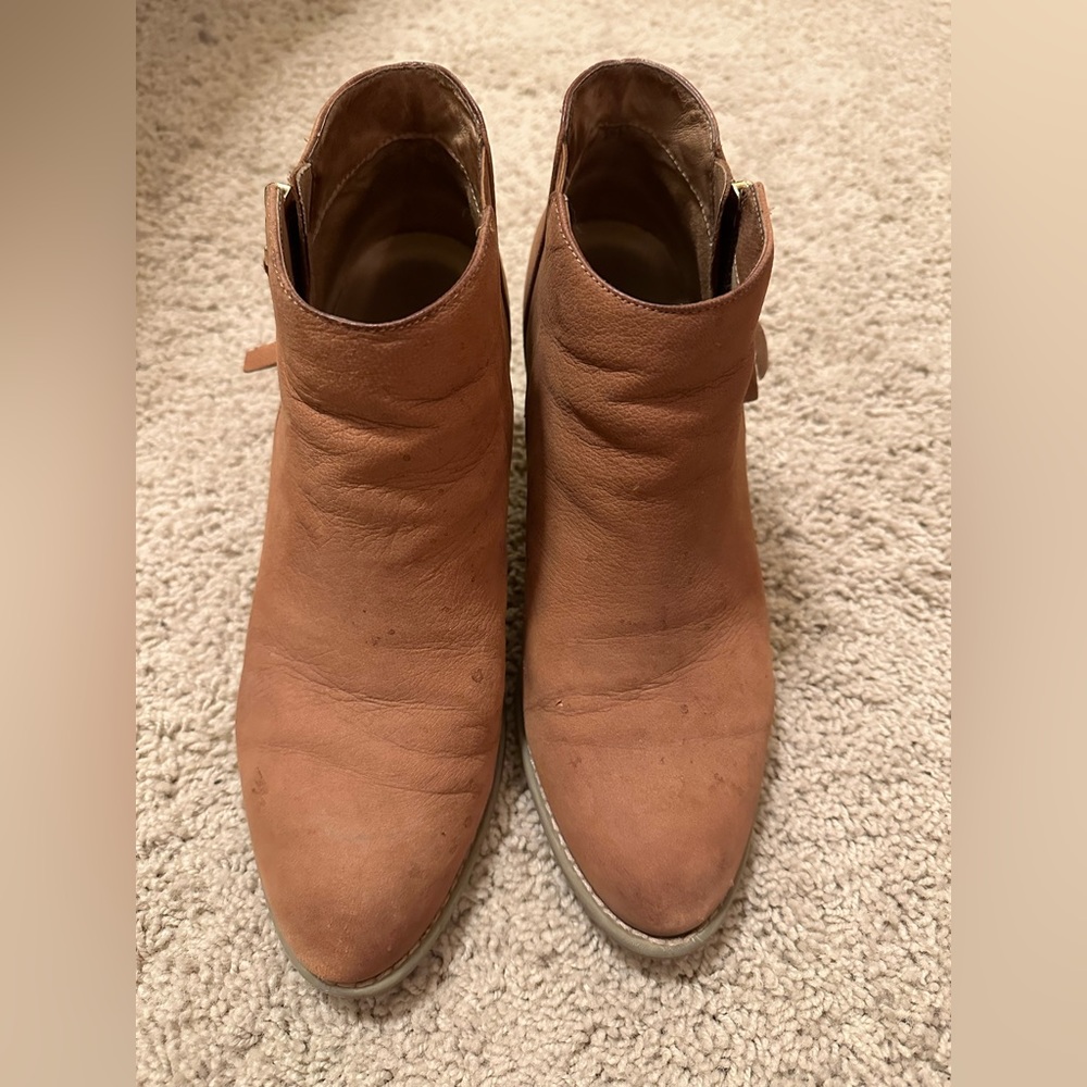 VIONIC brown leather booties size 10